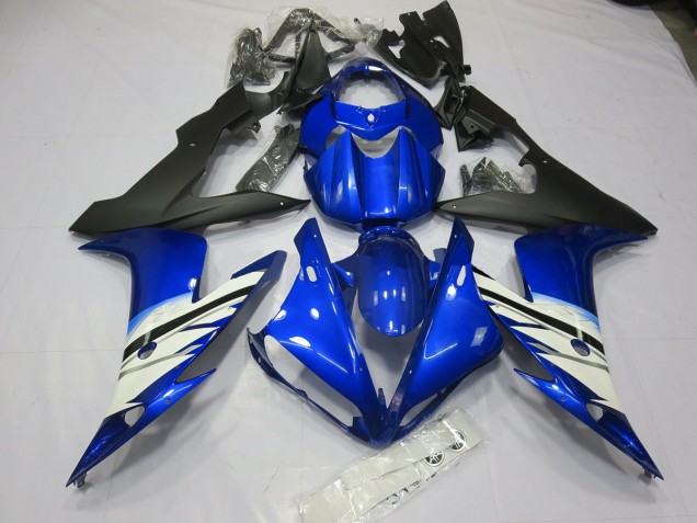 2004-2006 Blue and white Yamaha R1 Motorcycle Fairing UK 2004-2006 Blue and white Yamaha R1 Motorcycle Fairing UK